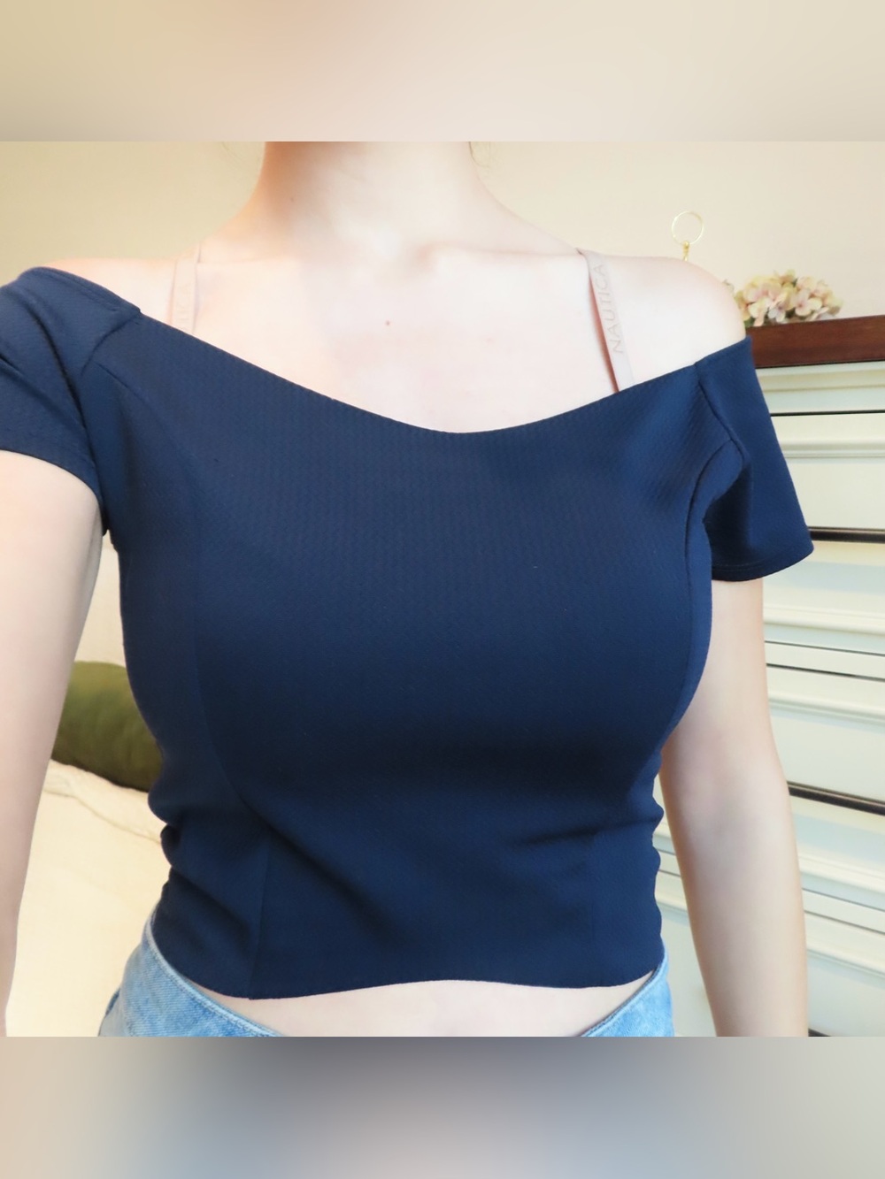Women’s Blue Solid Off-Shoulder Short Sleeve Cropped Top M